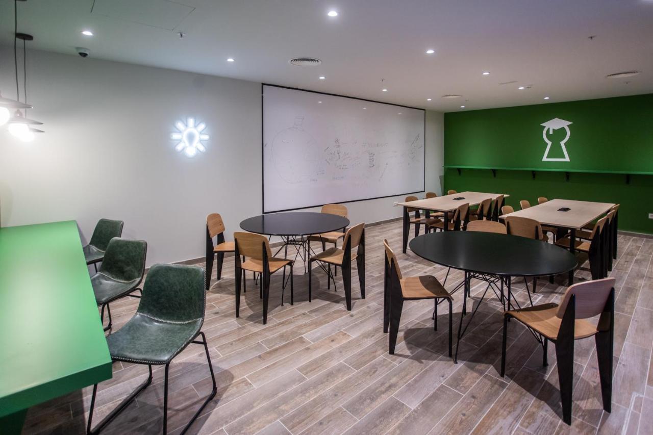 Micampus Bilbao Student Residence Bagian luar foto