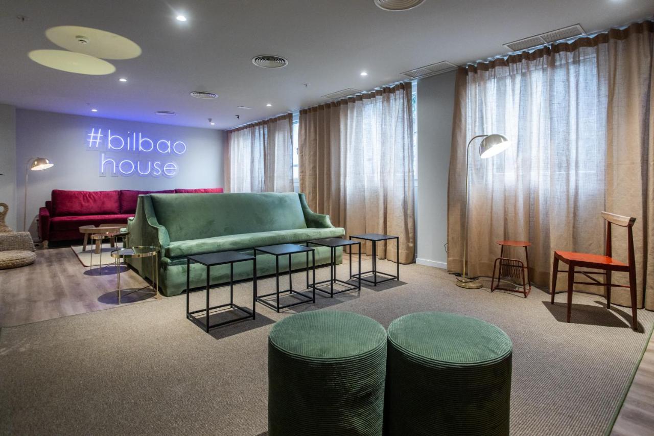 Micampus Bilbao Student Residence Bagian luar foto